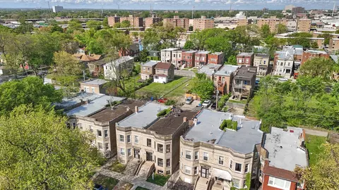 View/Area - 6430 S Eberhart Ave, Chicago, IL 60637 photo 2 of 2