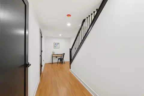 Entry Way - 6430 S Eberhart Ave, Chicago, IL 60637 photo 4 of 4