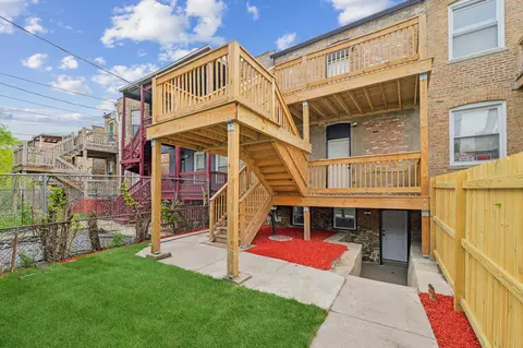 Exterior - 6430 S Eberhart Ave, Chicago, IL 60637 photo 8 of 9