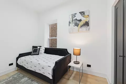 Bedroom - 6430 S Eberhart Ave, Chicago, IL 60637 photo 2 of 10