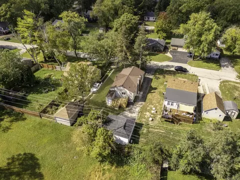 View/Area - 320 Glenwood Ave, Mchenry, IL 60051 photo 6 of 9