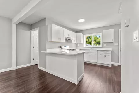 Kitchen - 320 Glenwood Ave, Mchenry, IL 60051 photo 1 of 2