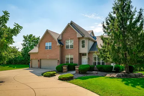 650 W Old Lake St, Bartlett, IL 60103