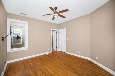 Bedroom - 1509 Maple Ave #3, Evanston, IL 60201 photo 2 of 6