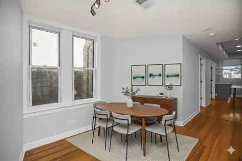 Dining - 1509 Maple Ave #3, Evanston, IL 60201 photo 1 of 1