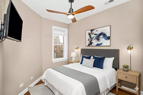 Bedroom - 1509 Maple Ave #3, Evanston, IL 60201 photo 3 of 6