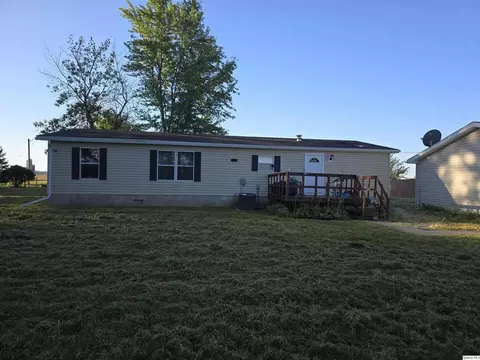 1103 E Main, Augusta, IL 62311 photo 24