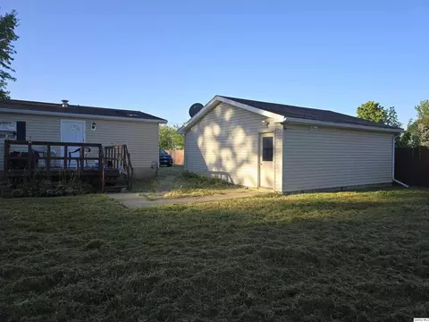 1103 E Main, Augusta, IL 62311 photo 25