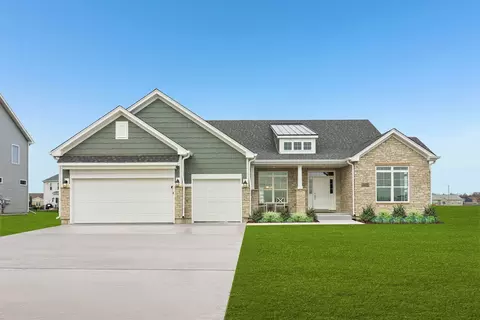 1119 Parkside Dr, Sycamore, IL 60178