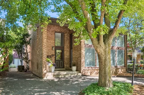 6575 N Caldwell Ave, Chicago, IL 60646