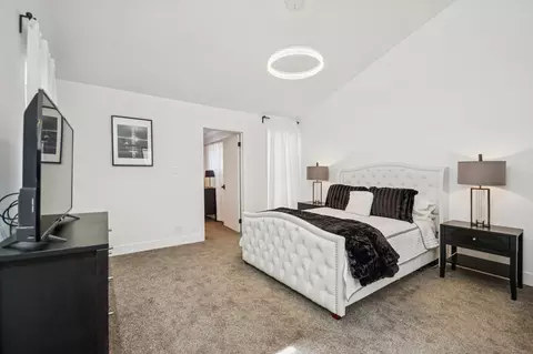 6575 N Caldwell Ave, Chicago, IL 60646 photo 21