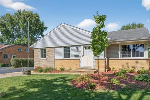 435 E Park Ave, Elmhurst, IL 60126