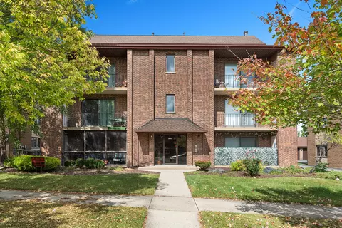 7938 Paxton Ave #3E, Tinley Park, IL 60477
