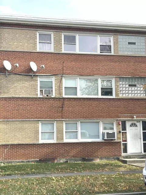 543 Geneva Ave #104A, Bellwood, IL 60104