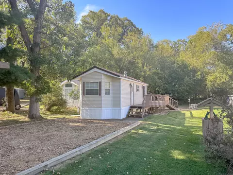 2778 Woodhaven, Sublette, IL 61367