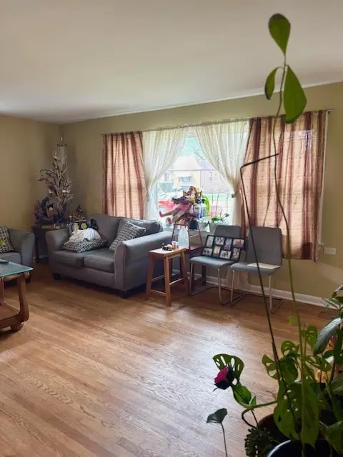 Living - 2235 S 18th Ave, Broadview, IL 60155 photo 1 of 3