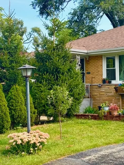 Exterior - 2235 S 18th Ave, Broadview, IL 60155 photo 2 of 6