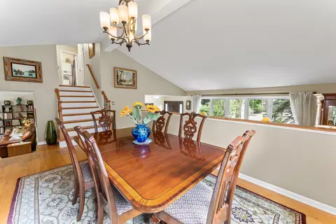 228 Mark Dr, Glenview, IL 60025 photo 9