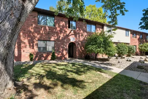 1304 Christopher Cir #1, Urbana, IL 61802