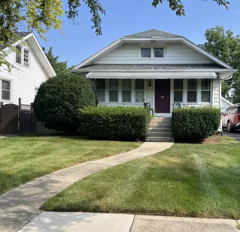 713 Elmwood Ave, West Chicago, IL 60185