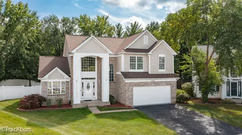 2585 Autumn Grove Ct, Aurora, IL 60504