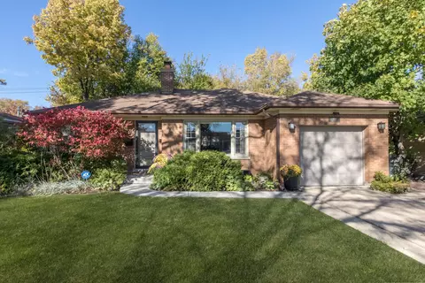 240 E Sibley St, Park Ridge, IL 60068