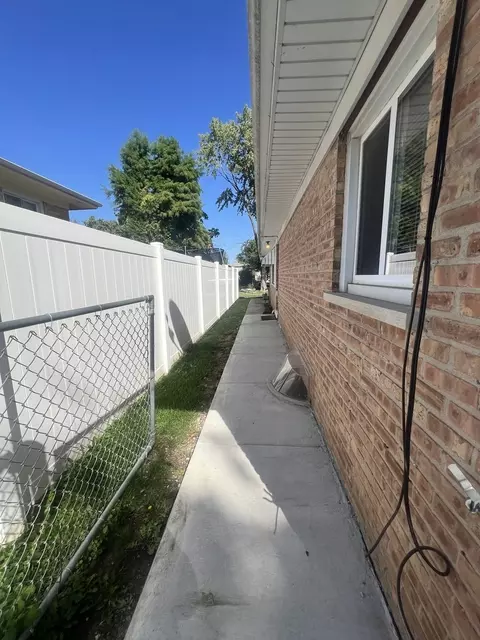 2202 Tamarack Dr, Joliet, IL 60432 photo 18