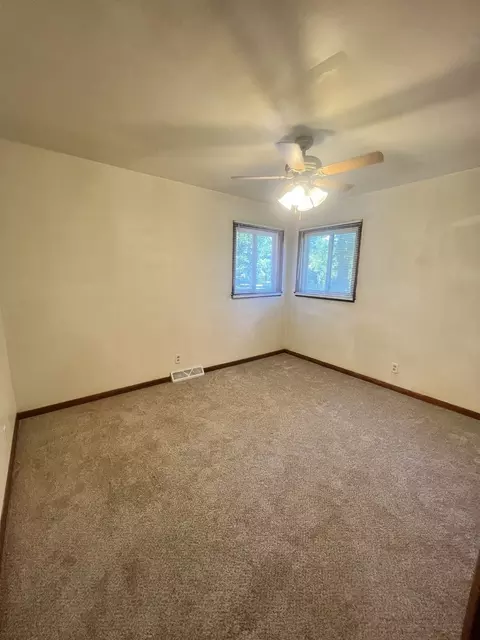 2202 Tamarack Dr, Joliet, IL 60432 photo 11