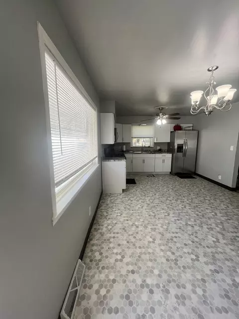2202 Tamarack Dr, Joliet, IL 60432 photo 10