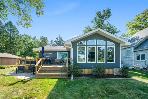 811 Lake Holiday Dr, Lake Holiday, IL 60548