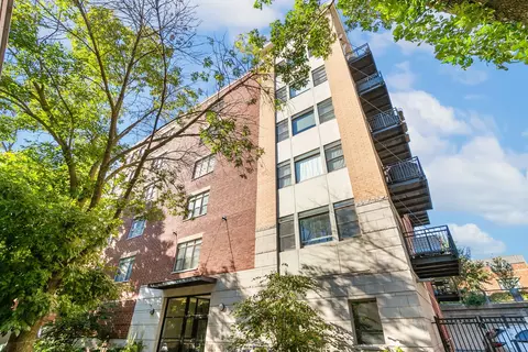 2320 W St Paul Ave #201, Chicago, IL 60647