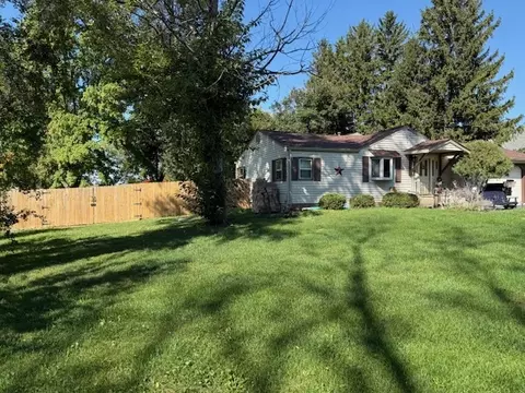 18400 S Parker Rd, Mokena, IL 60448