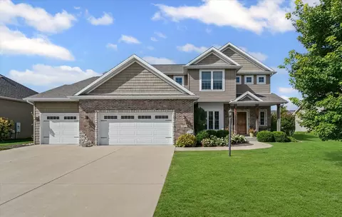 1211 English Oak Dr, Champaign, IL 61822