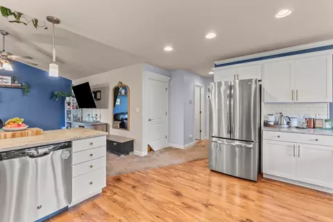 817 Casey Dr, Minooka, IL 60447 photo 9