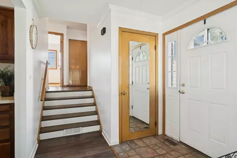 719 Westmere Rd, Des Plaines, IL 60016 photo 13