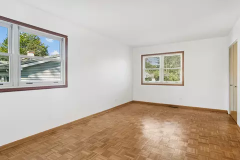 719 Westmere Rd, Des Plaines, IL 60016 photo 14