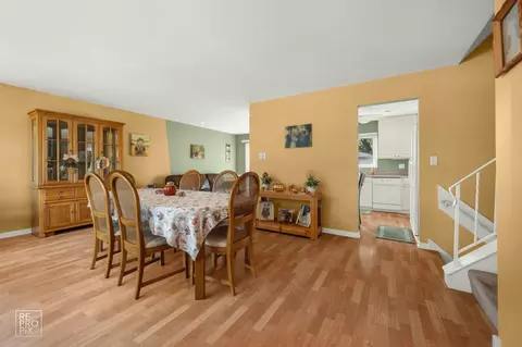 751 Cordial Dr, Des Plaines, IL 60018 photo 4