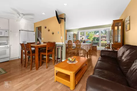 751 Cordial Dr, Des Plaines, IL 60018 photo 7