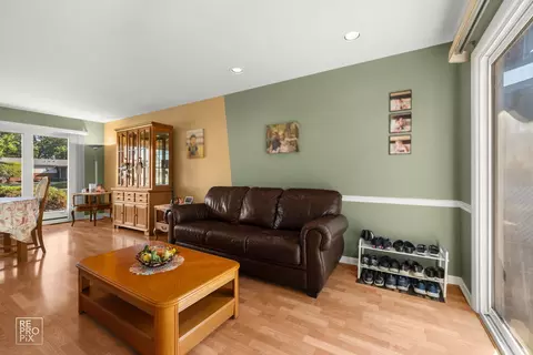 751 Cordial Dr, Des Plaines, IL 60018 photo 6
