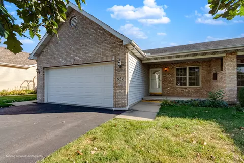 628 Charlotte St, Sandwich, IL 60548