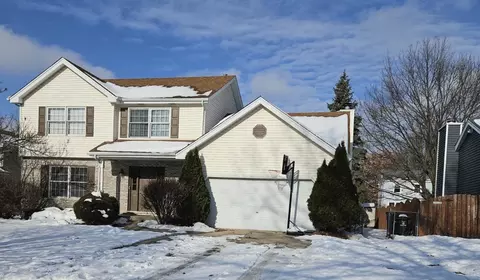 2011 Maplewood Cir, Naperville, IL 60540