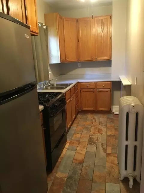 Kitchen - 528 E Chicago St, Elgin, IL 60120 photo 1 of 4