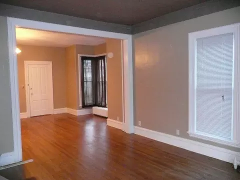 Living - 528 E Chicago St, Elgin, IL 60120 photo 1 of 2