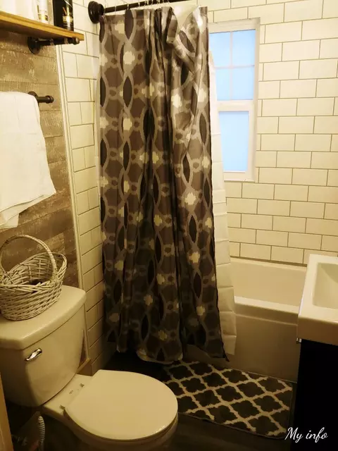 Bath - 528 E Chicago St, Elgin, IL 60120 photo 2 of 4