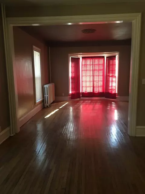 Living - 528 E Chicago St, Elgin, IL 60120 photo 2 of 2