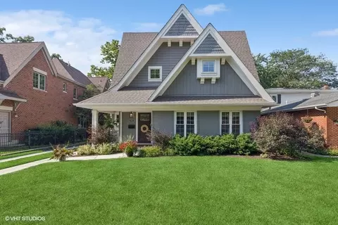 1438 Oak St, Western Springs, IL 60558