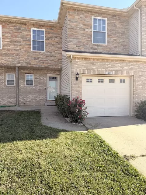 1416 Myrtle Beach Ave, Champaign, IL 61822
