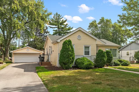 10825 Oxford Ave, Chicago Ridge, IL 60415