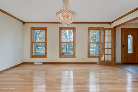 Living - Undisclosed, Naperville, IL 60563 photo 2 of 8