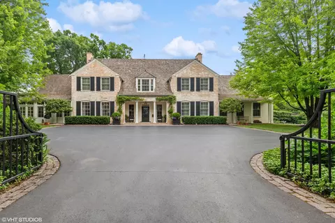 765 N Sheridan Rd, Lake Forest, IL 60045